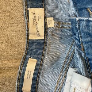Universal Thread Blue Denim Boyfriend Jeans Women’s Size 10/30R